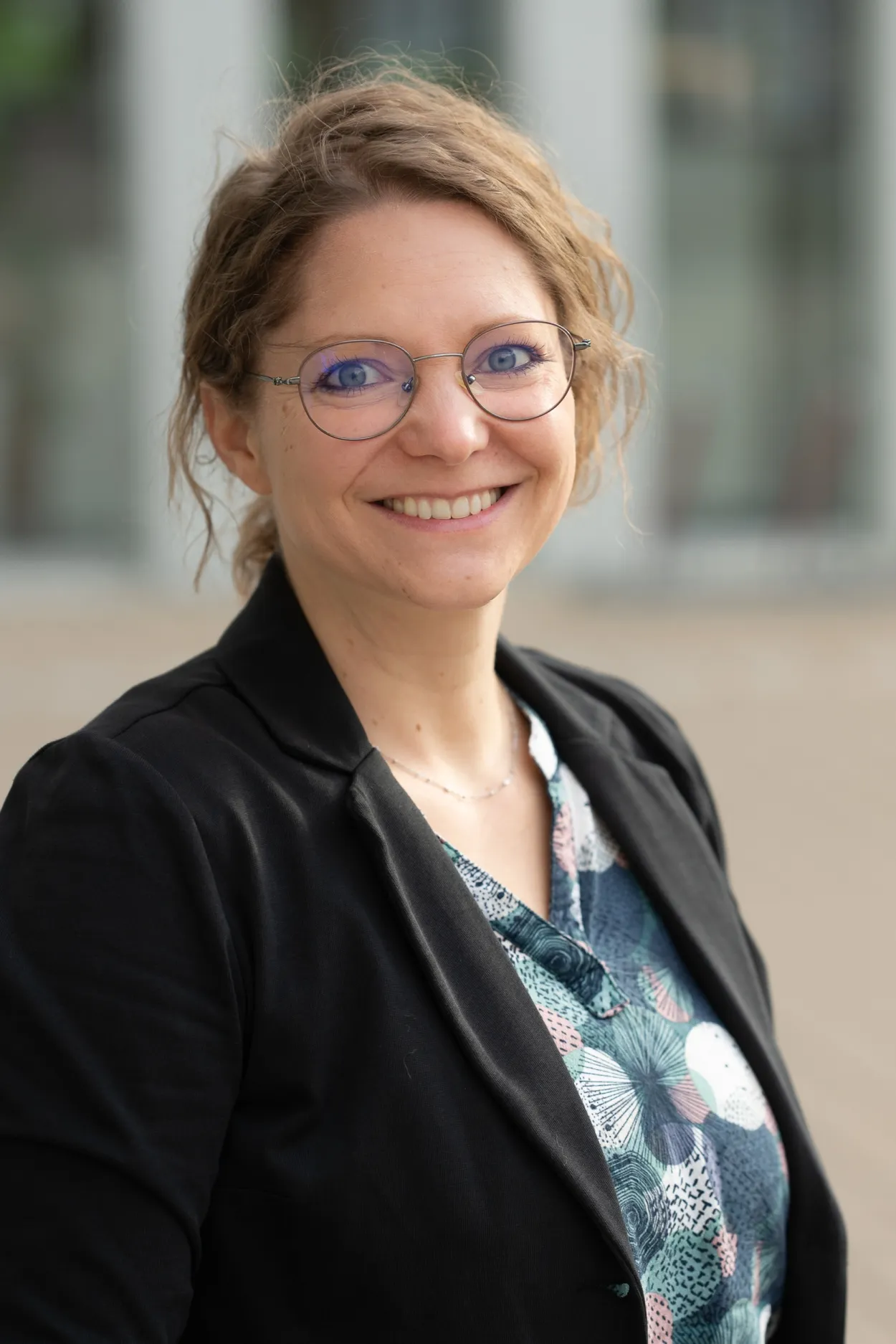 Leider keine Bildbeschreibung für ElisabethErnst.jpg vorhanden.